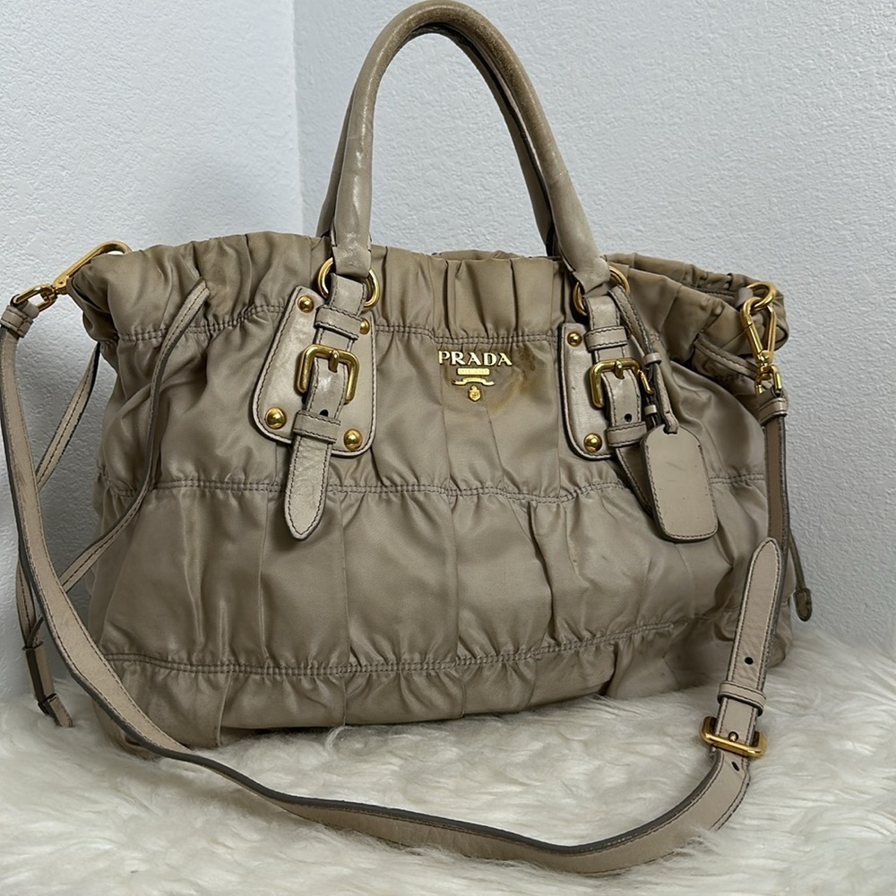 💯 Authentic Prada Beige Tote Nylon Women's Bag🍀 - Picture 9 of 17